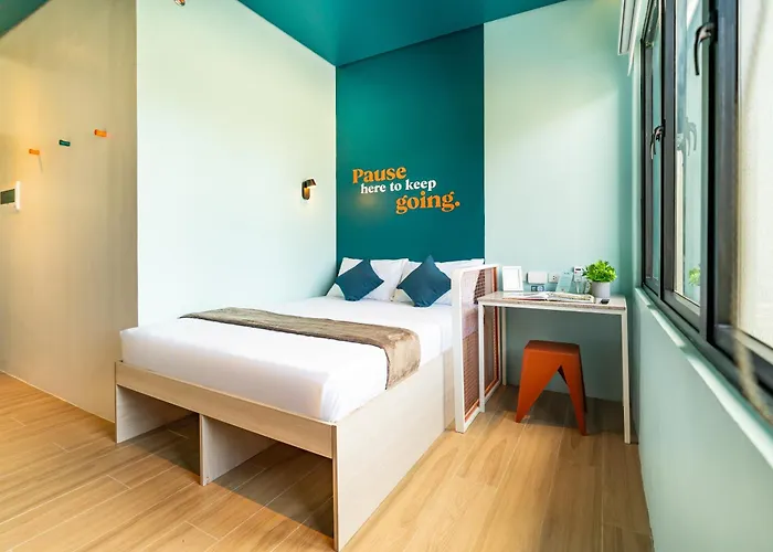 Bayfront Colive Hotel