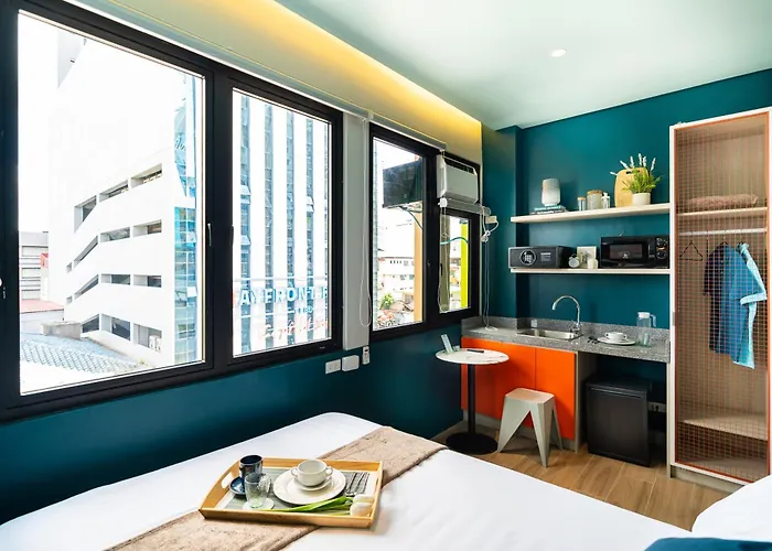 Bayfront Colive Hotel Cebu